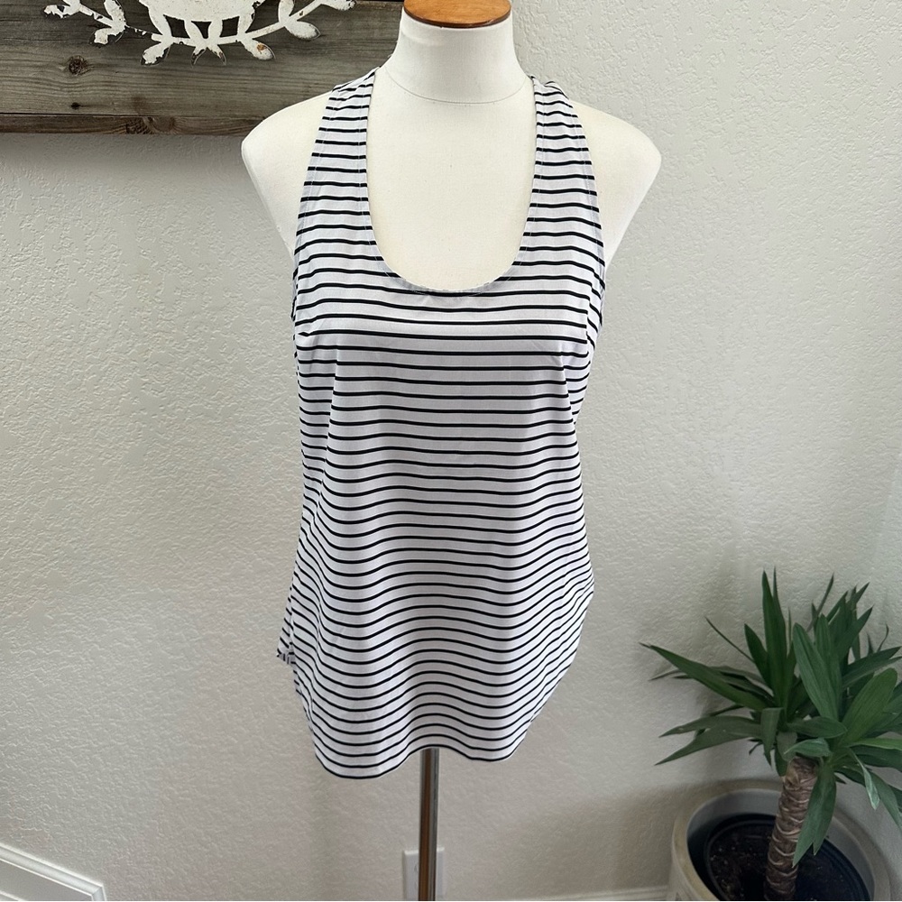 Zella Getaway Stripe Tank Top Black and White Racerback Tank Top Ladies M‎